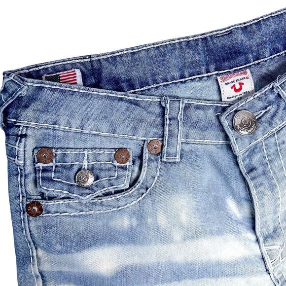 True Religion Joey Denim Shorts NWOT Fringe Raw Hem Women's 10 or Size 30 - Picture 6 of 10